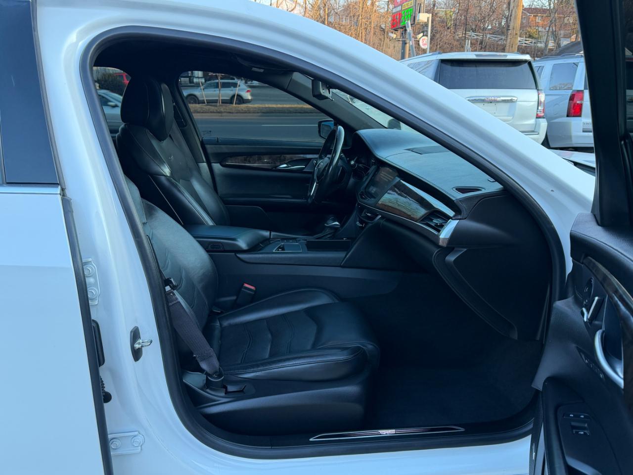 Cadillac CT6 3.6L Luxury AWD 2017