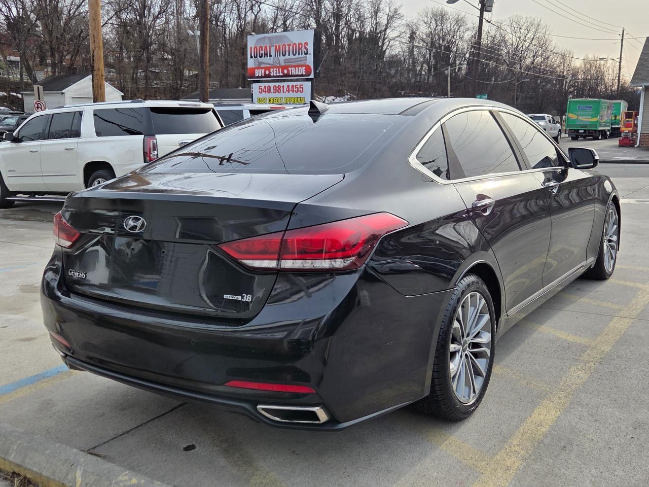 Hyundai Genesis 3.8L 2016
