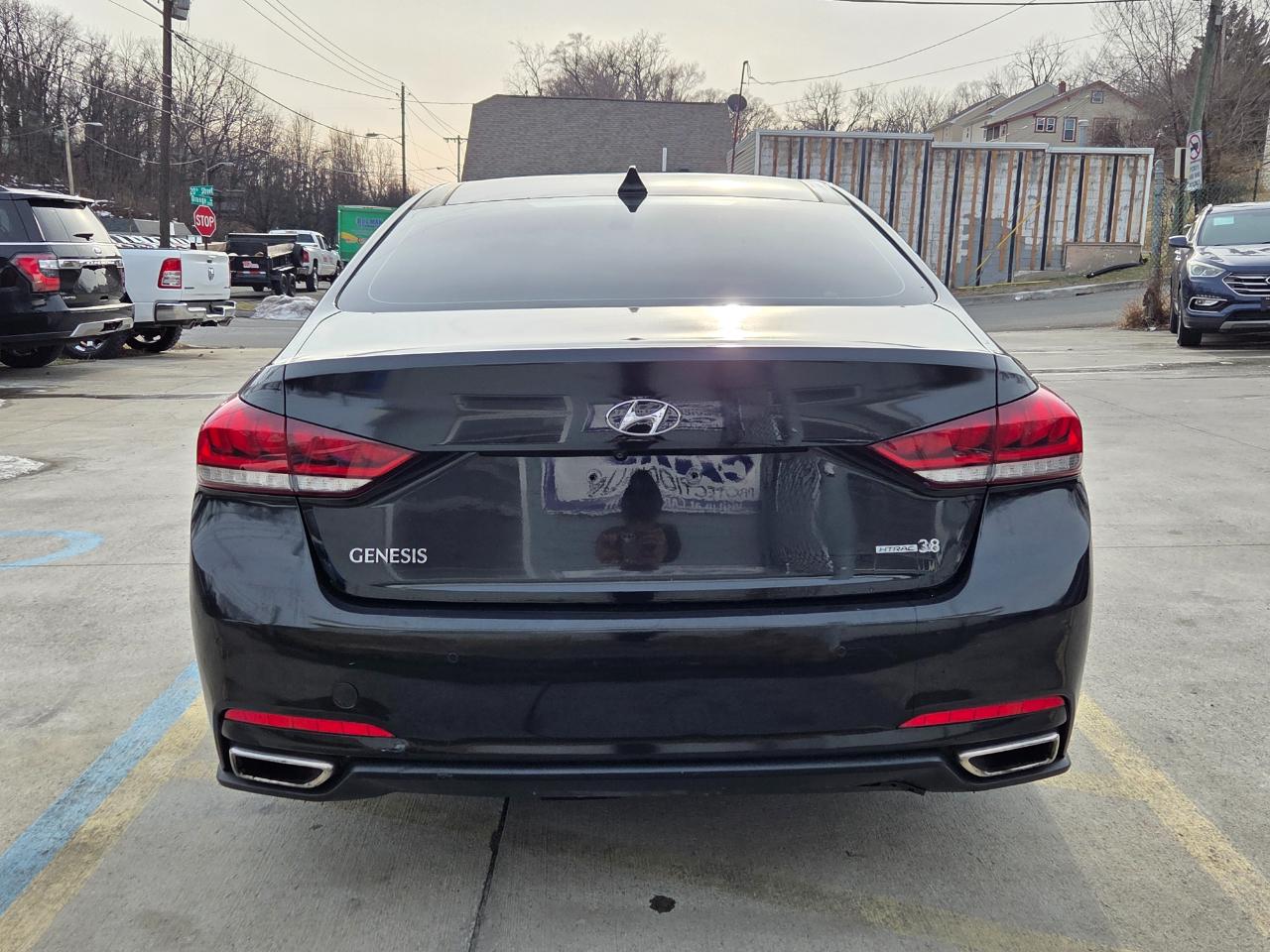 Hyundai Genesis 3.8L 2016