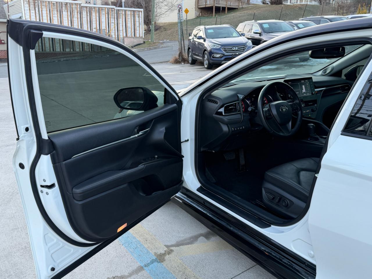 Toyota Camry XSE V6 2021