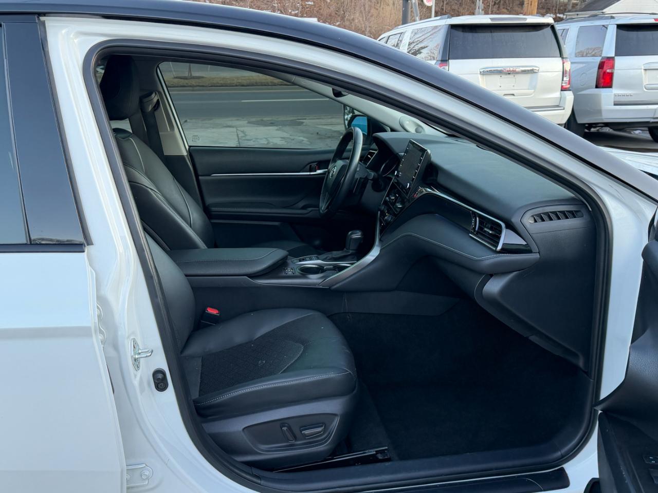 Toyota Camry XSE V6 2021