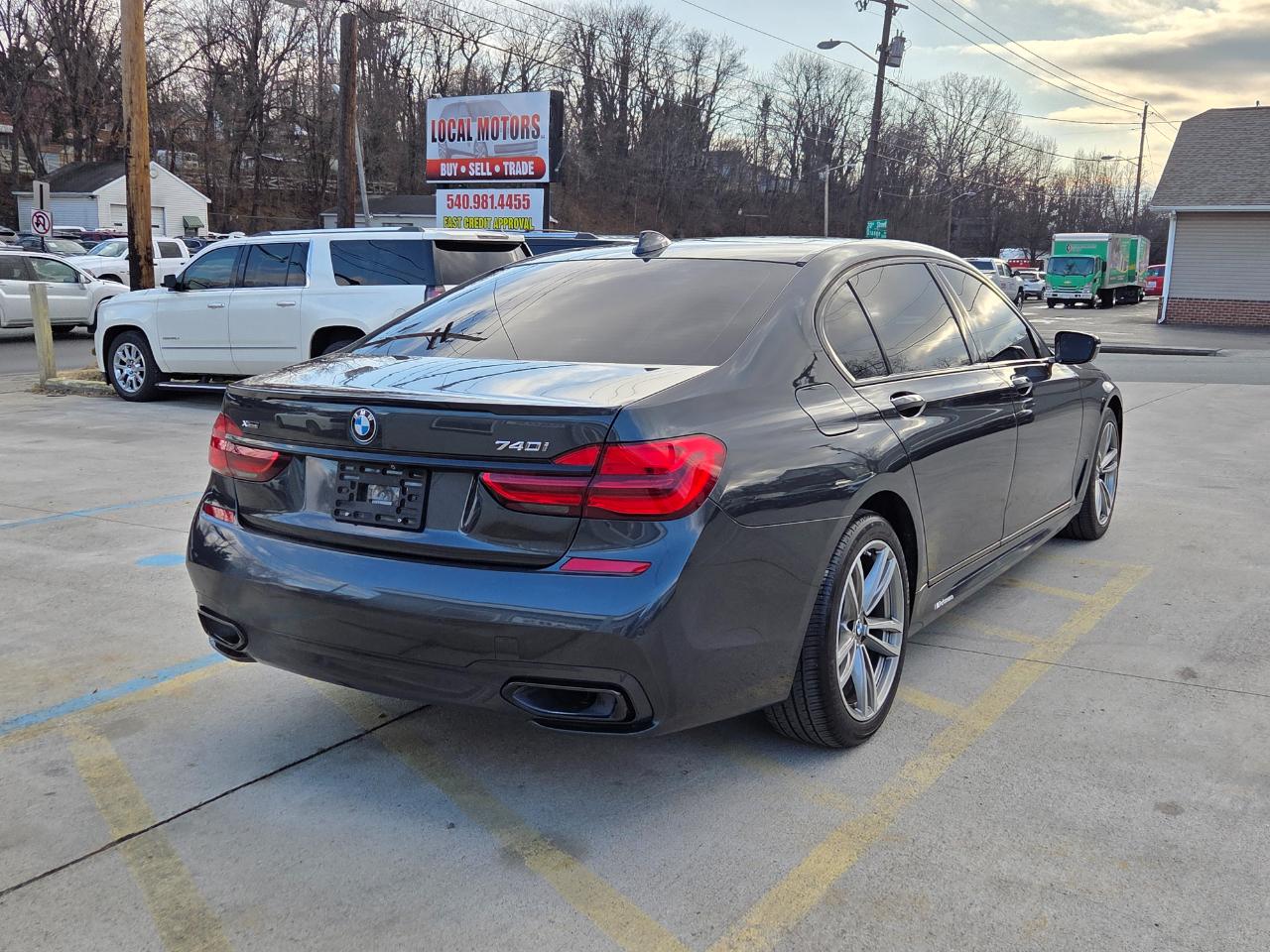 BMW 7-Series 740i xDrive 2019