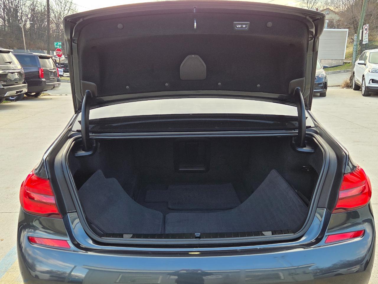 BMW 7-Series 740i xDrive 2019