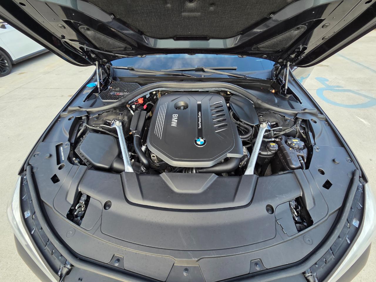 BMW 7-Series 740i xDrive 2019