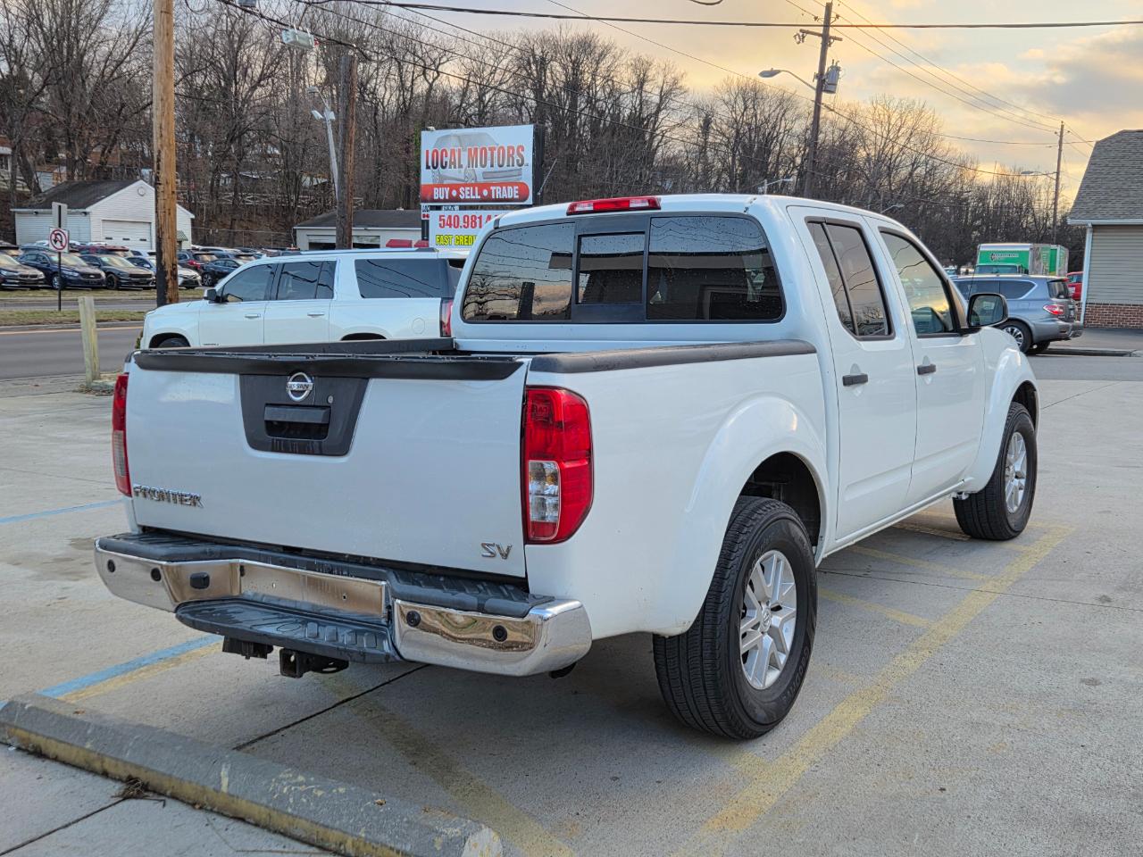 Nissan Frontier PRO-4X Crew Cab 5AT 4WD 2017