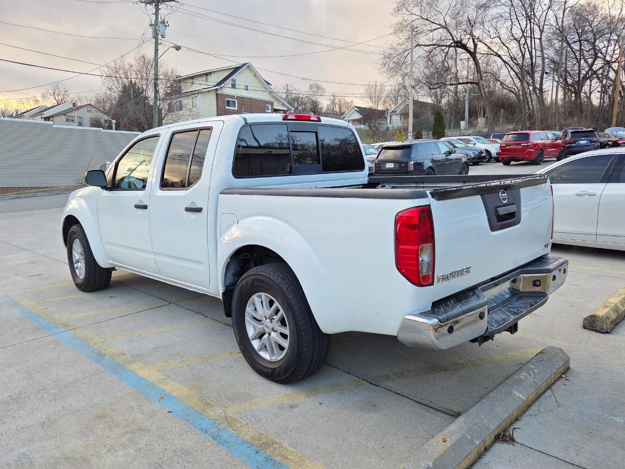 Nissan Frontier PRO-4X Crew Cab 5AT 4WD 2017