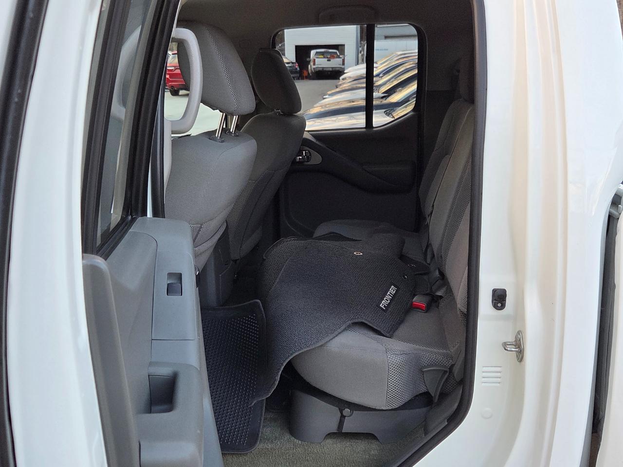 Nissan Frontier PRO-4X Crew Cab 5AT 4WD 2017