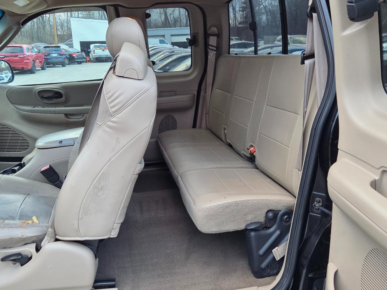 Ford F-150 XL SuperCab Flareside 4WD 2002