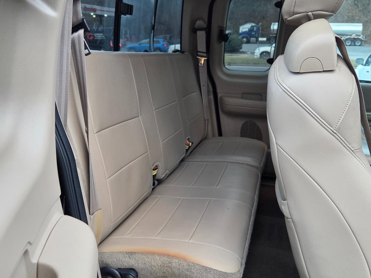 Ford F-150 XL SuperCab Flareside 4WD 2002