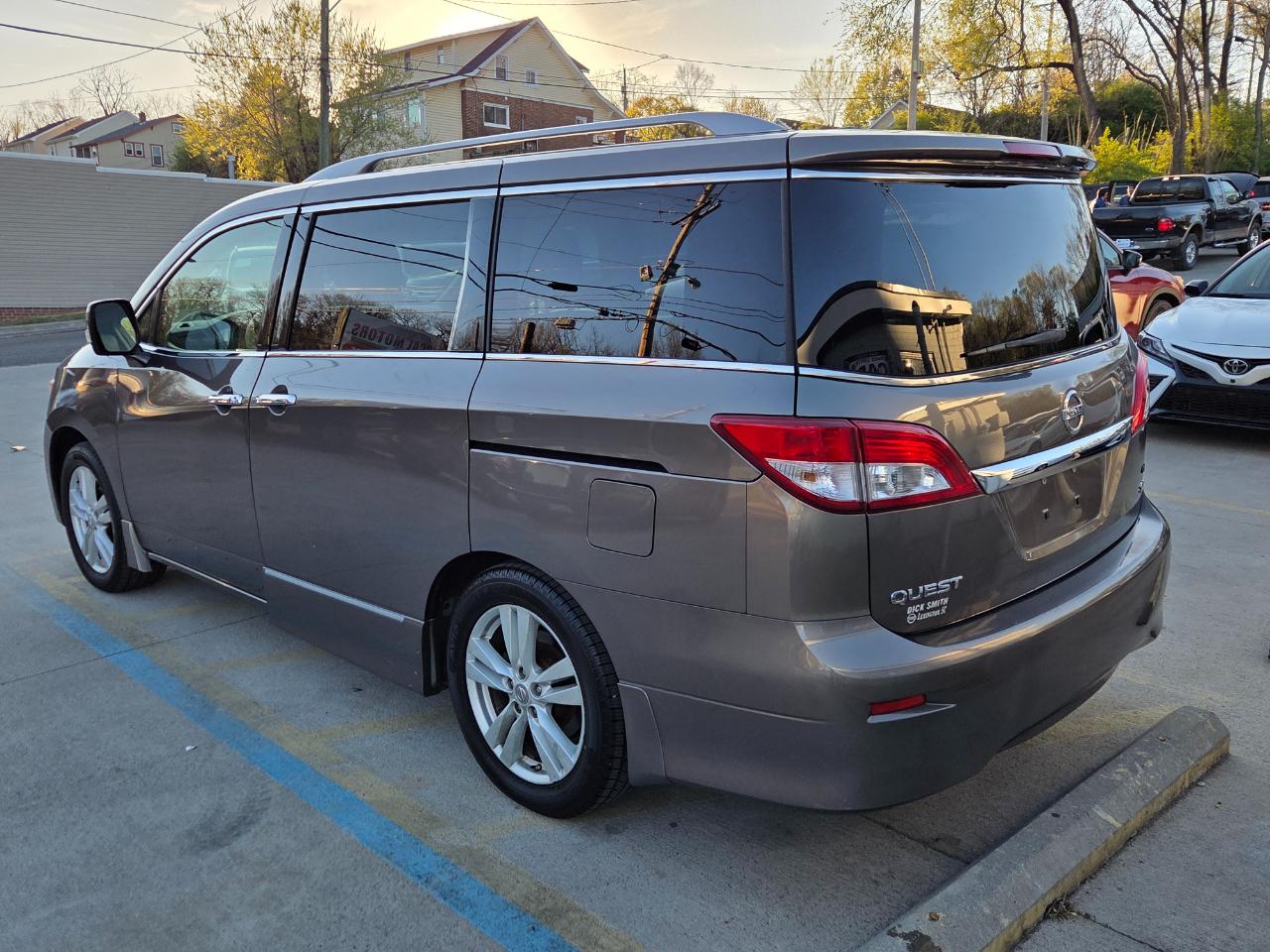 Nissan Quest SL 2015