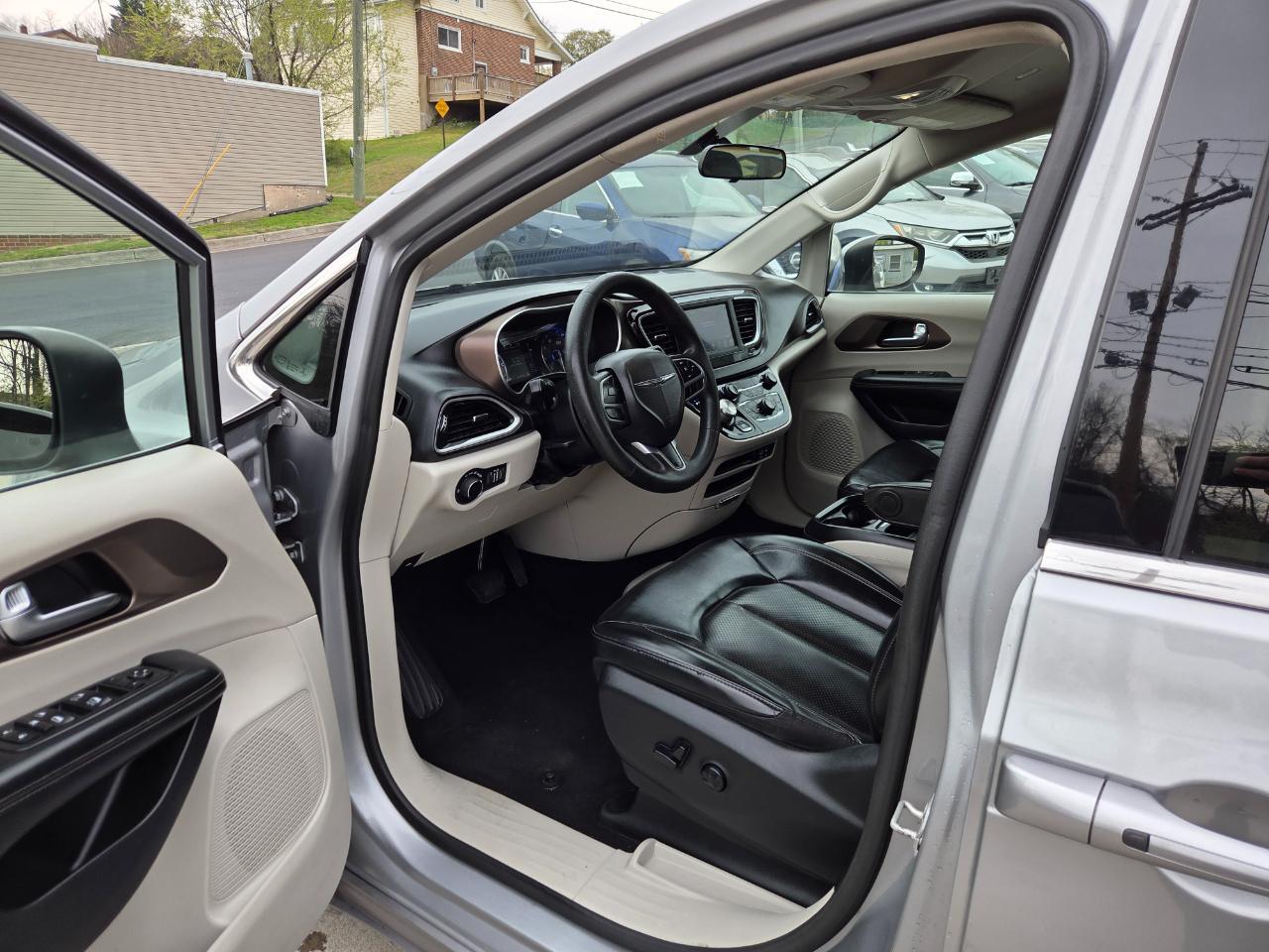 Chrysler Voyager LXI 2020