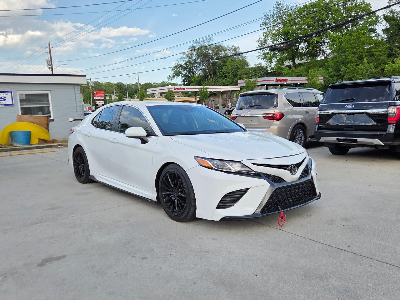 Toyota Camry SE 2020