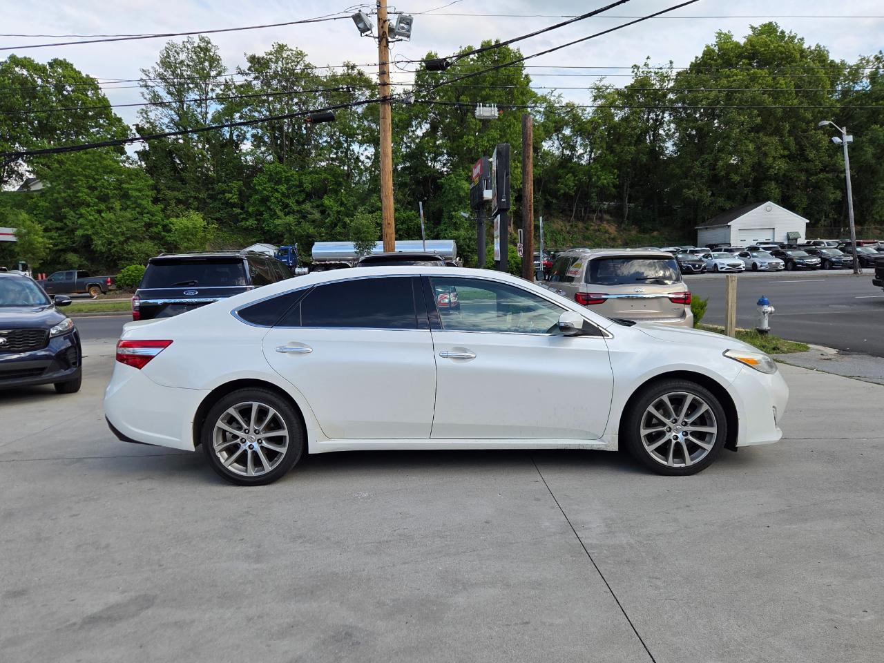 Toyota Avalon XLE Premium 2014