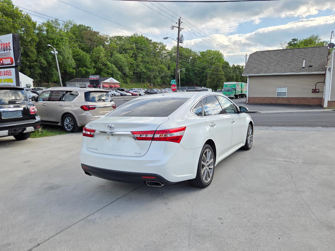 Toyota Avalon XLE Premium 2014