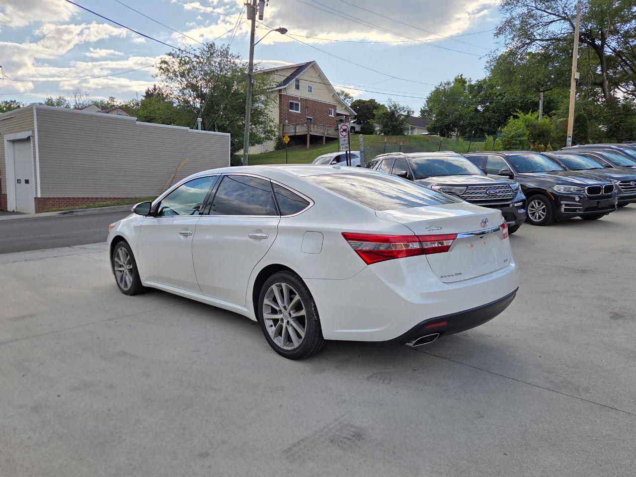 Toyota Avalon XLE Premium 2014