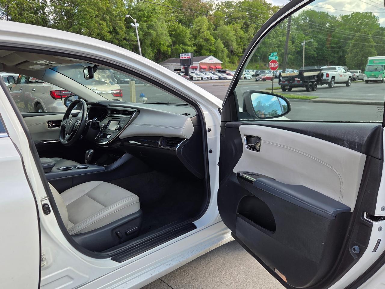 Toyota Avalon XLE Premium 2014