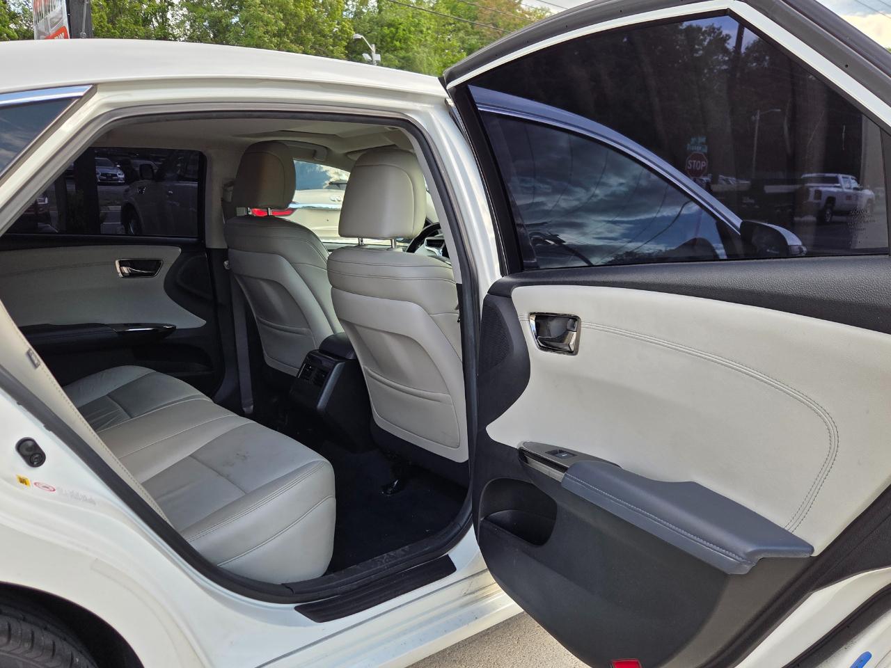Toyota Avalon XLE Premium 2014