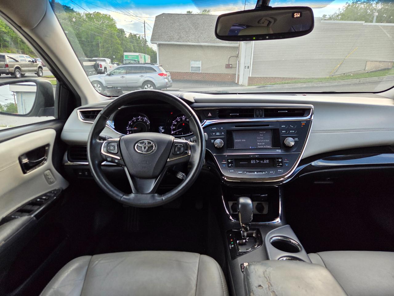 Toyota Avalon XLE Premium 2014