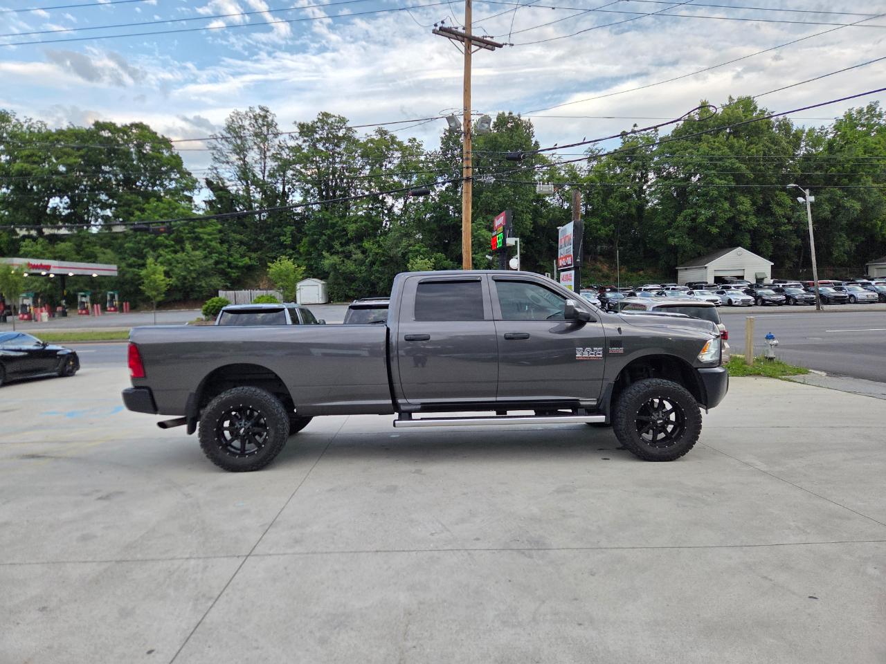 RAM 3500 Tradesman Crew Cab 4WD 2017