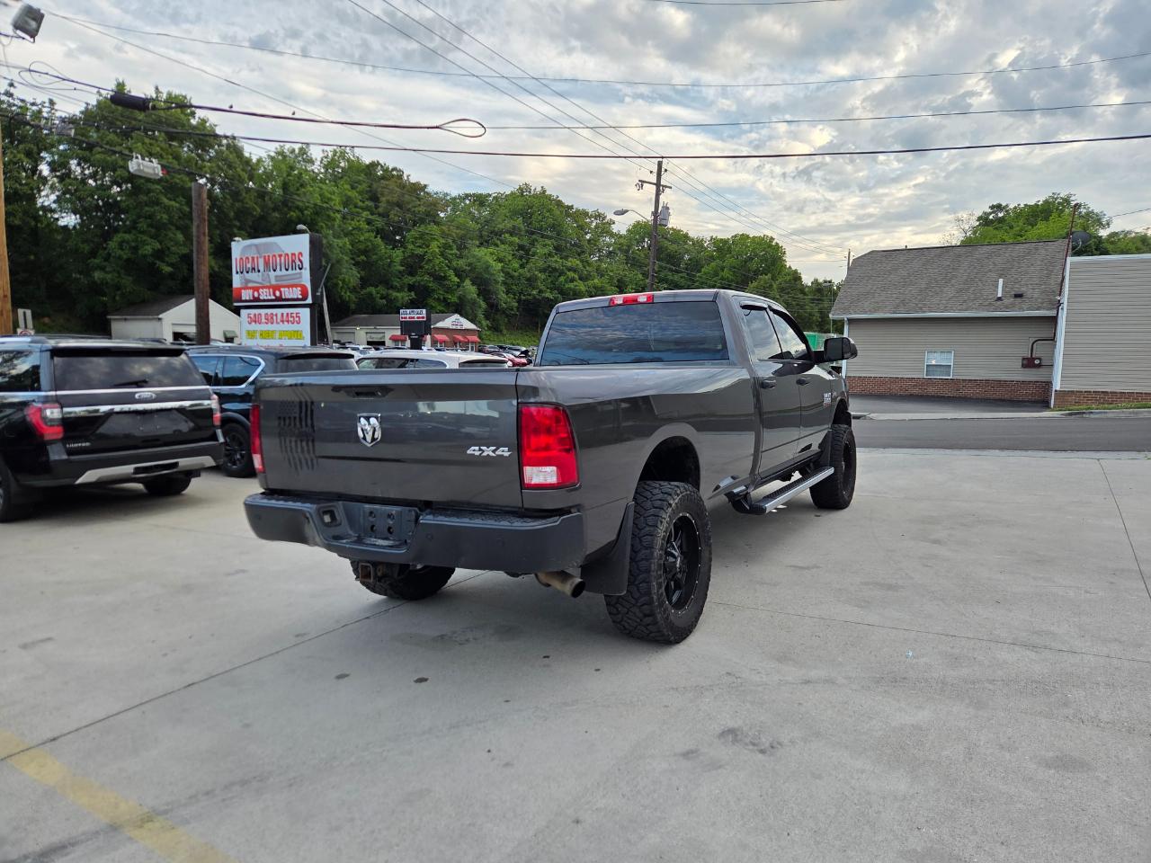 RAM 3500 Tradesman Crew Cab 4WD 2017