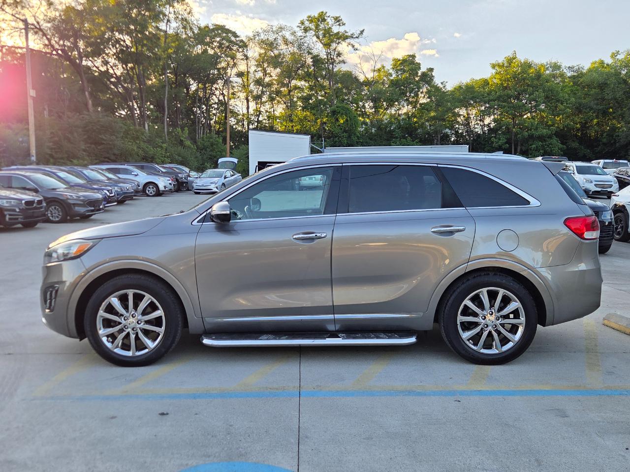 Kia Sorento SX V6 2WD 2016