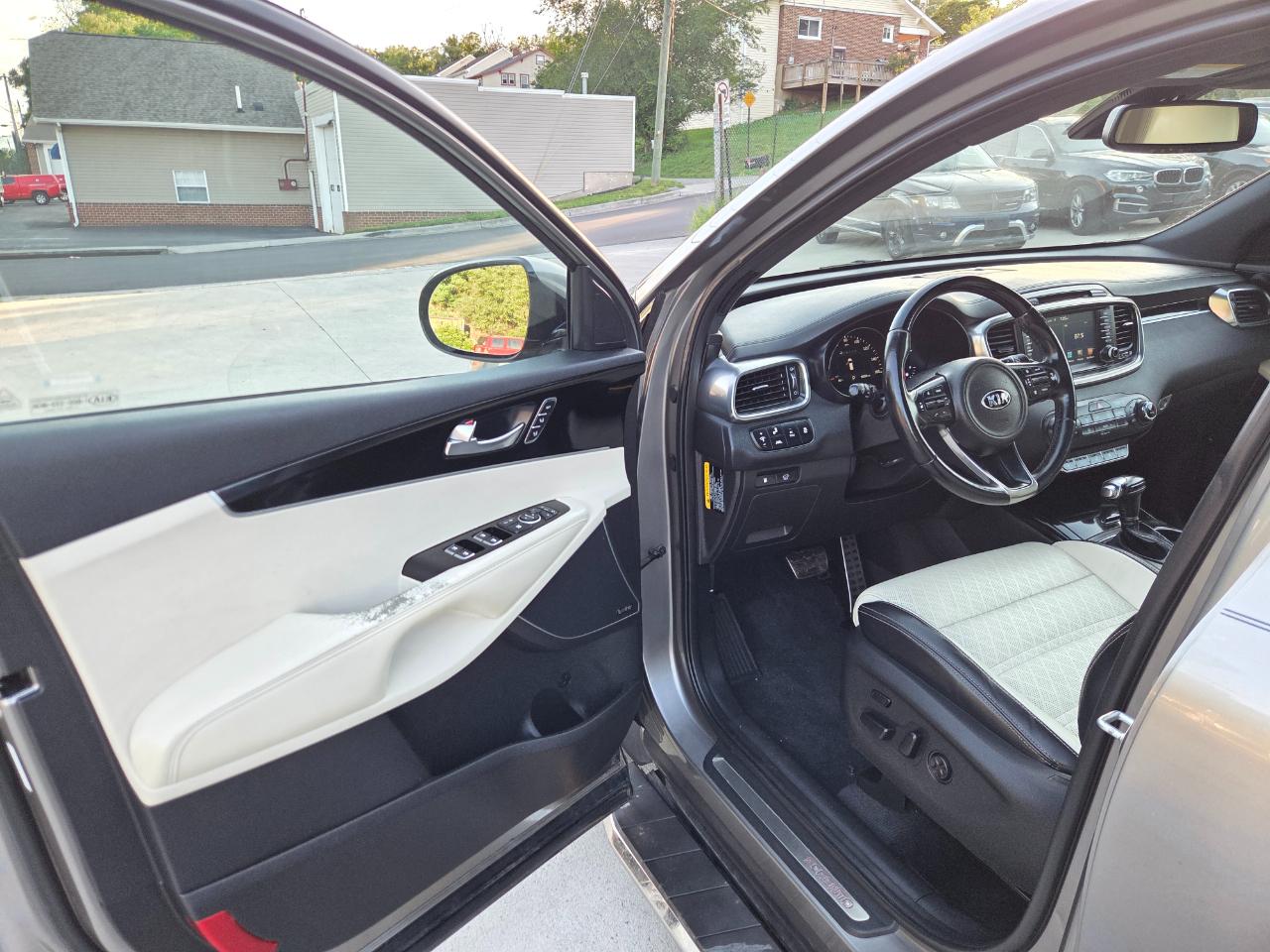 Kia Sorento SX V6 2WD 2016