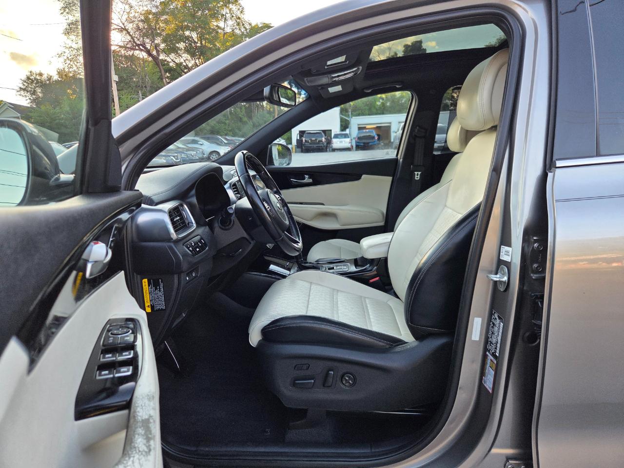 Kia Sorento SX V6 2WD 2016