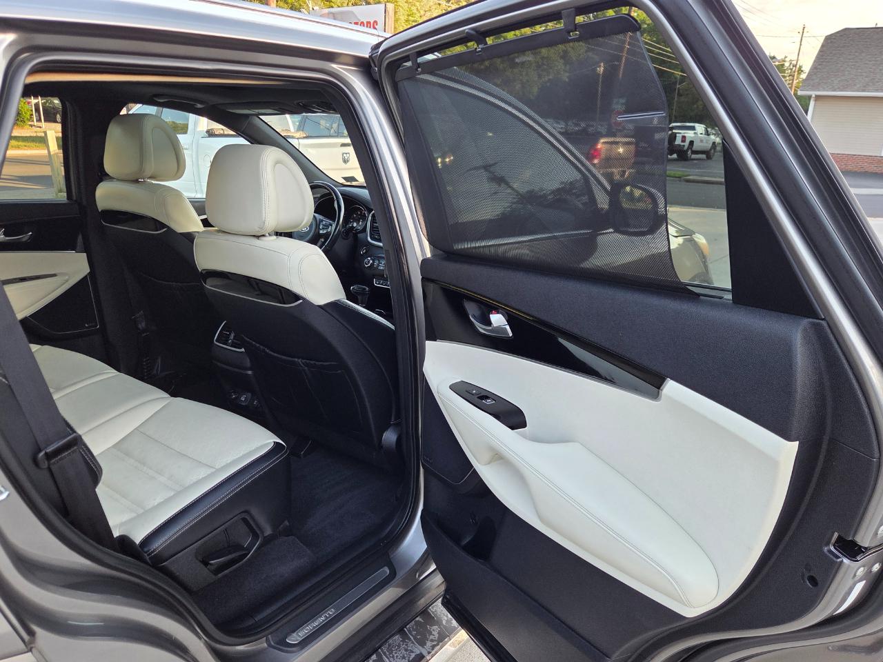 Kia Sorento SX V6 2WD 2016
