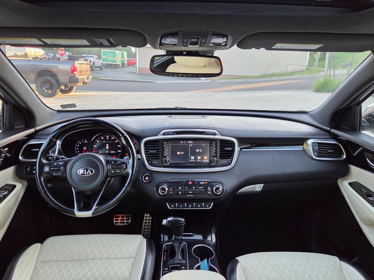 Kia Sorento SX V6 2WD 2016