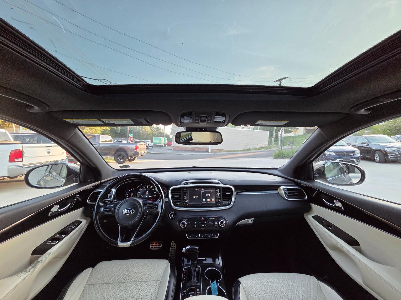 Kia Sorento SX V6 2WD 2016