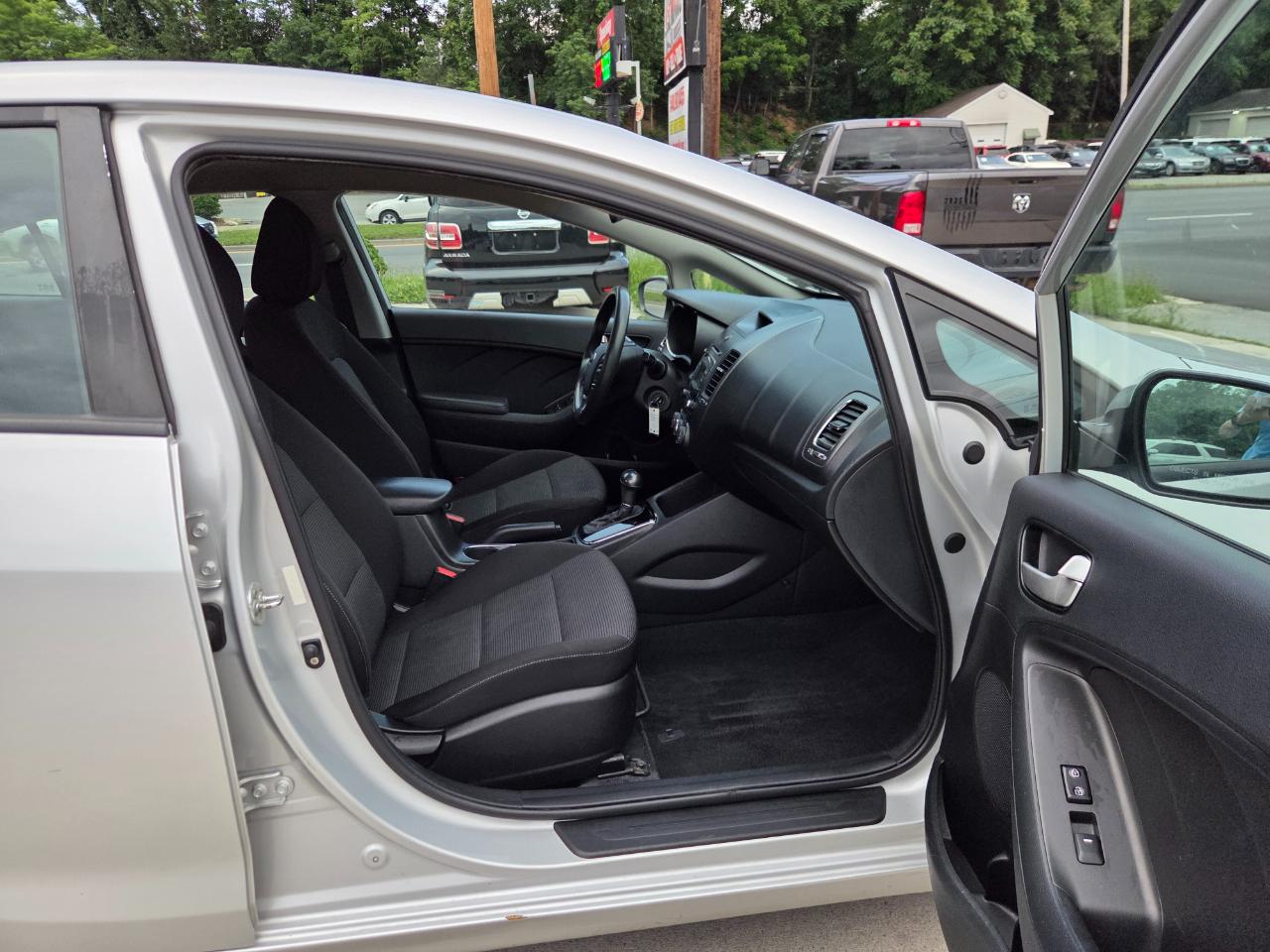 Kia Forte LX 6M 2018