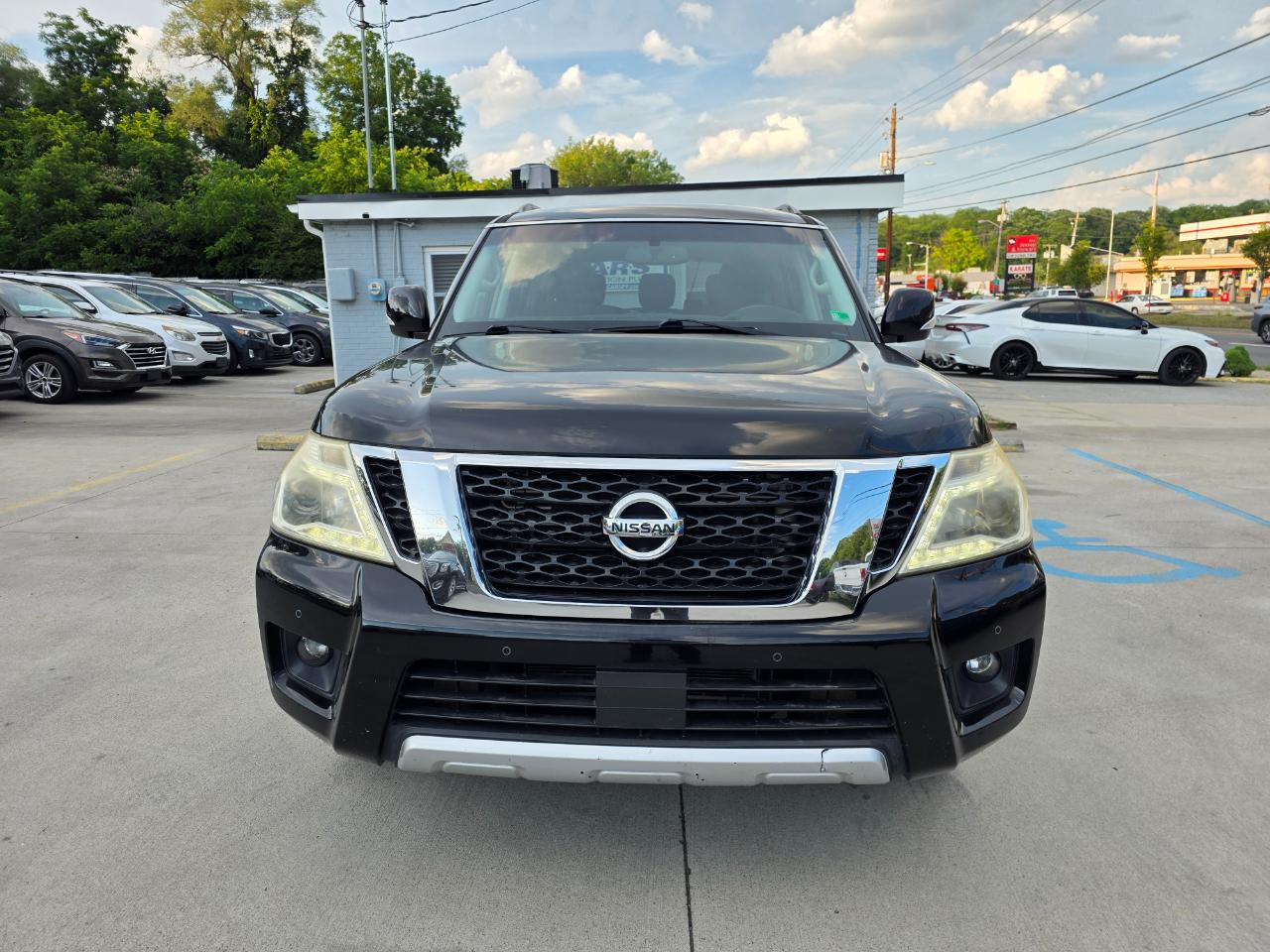 Nissan Armada SV 2017