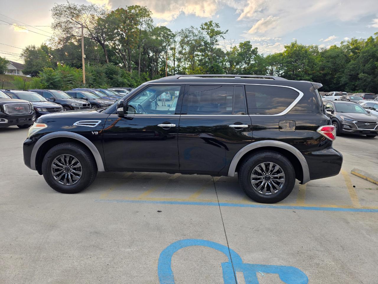 Nissan Armada SV 2017