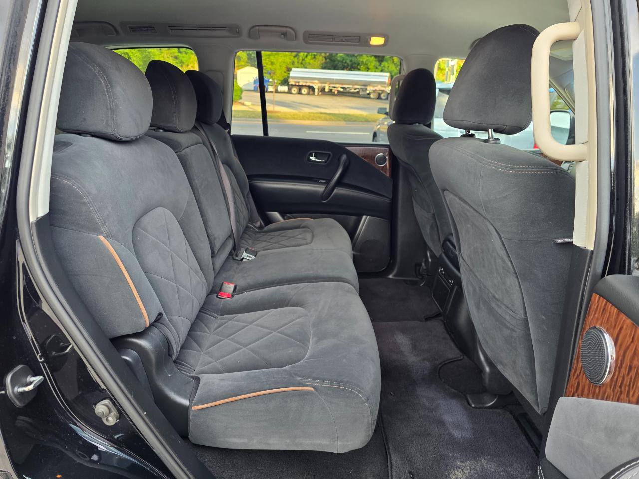 Nissan Armada SV 2017