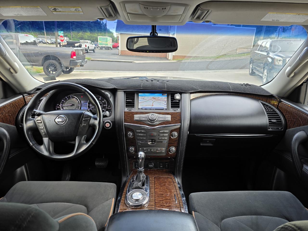 Nissan Armada SV 2017