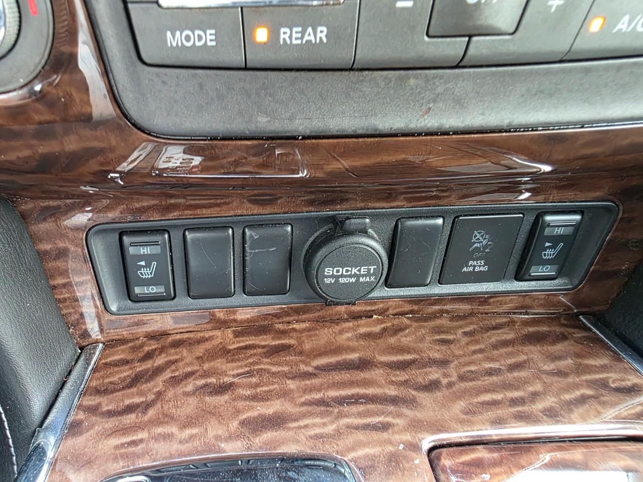 Nissan Armada SV 2017