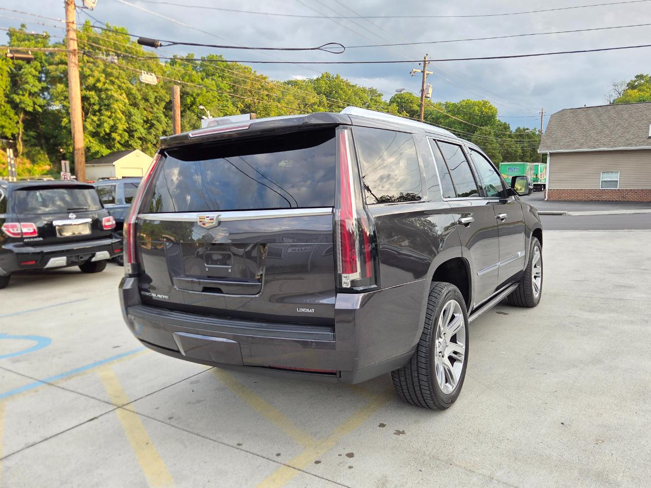 Cadillac Escalade Premium 4WD 2016