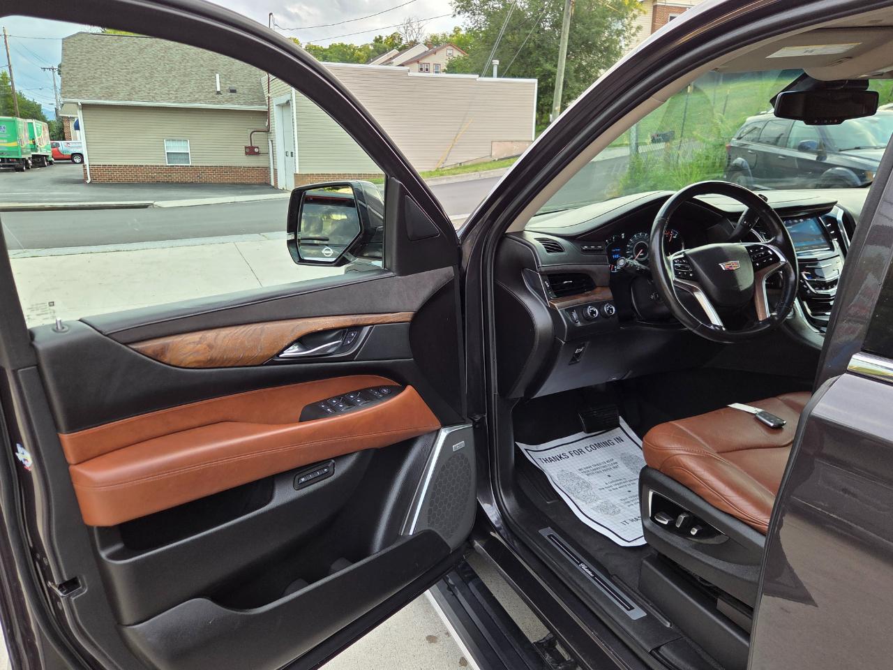 Cadillac Escalade Premium 4WD 2016