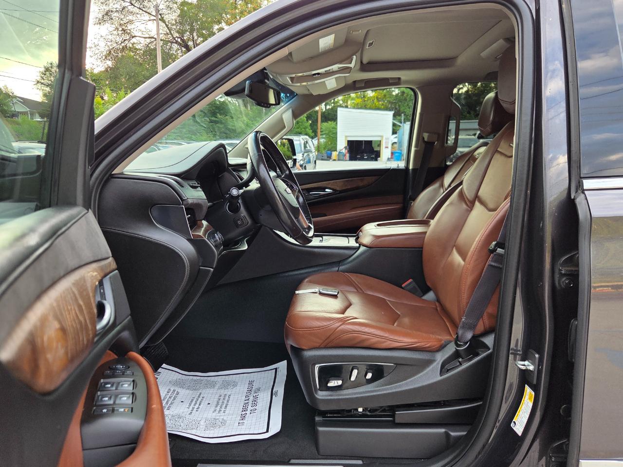 Cadillac Escalade Premium 4WD 2016