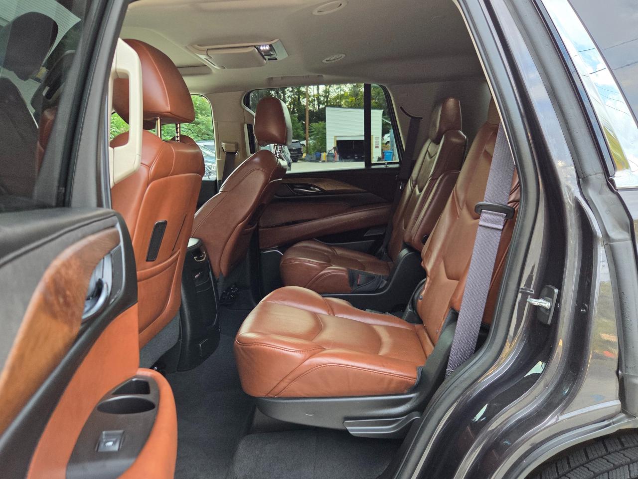 Cadillac Escalade Premium 4WD 2016