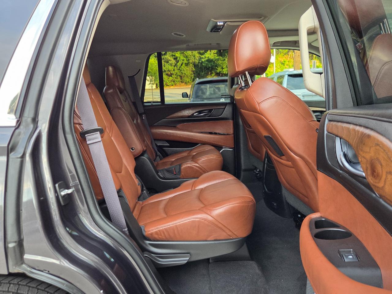 Cadillac Escalade Premium 4WD 2016