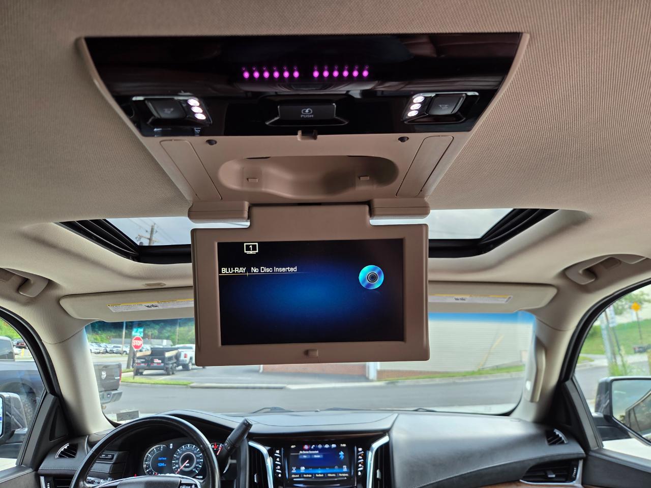Cadillac Escalade Premium 4WD 2016