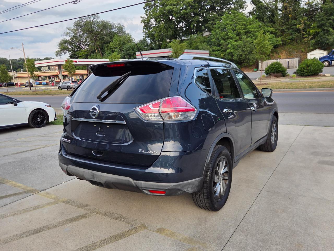 Nissan Rogue SV AWD 2015
