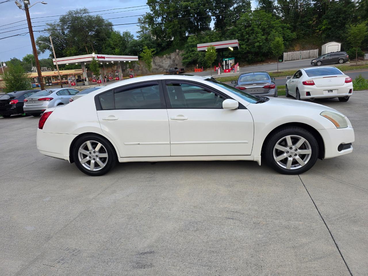 Nissan Maxima SE 2006