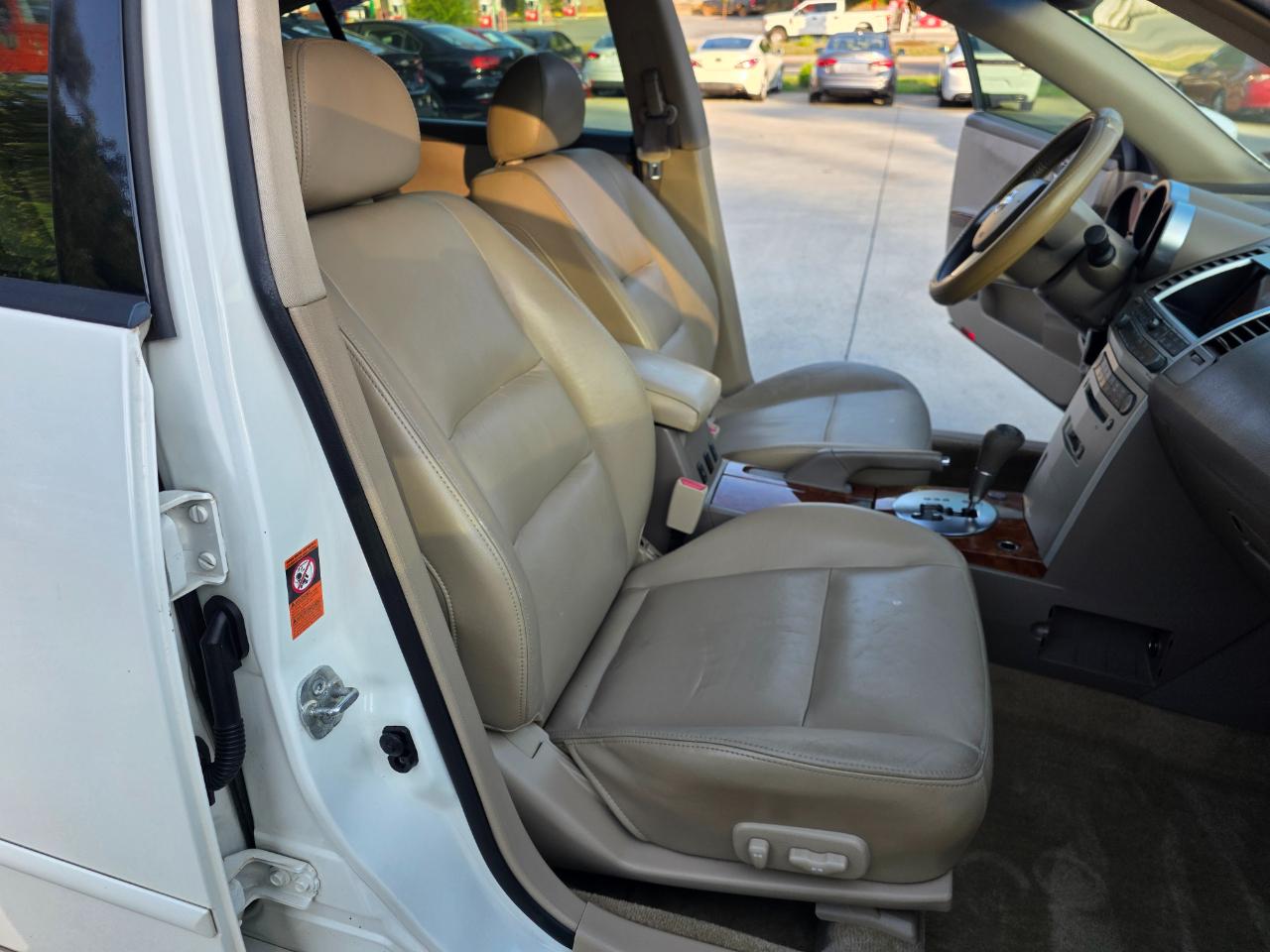 Nissan Maxima SE 2006