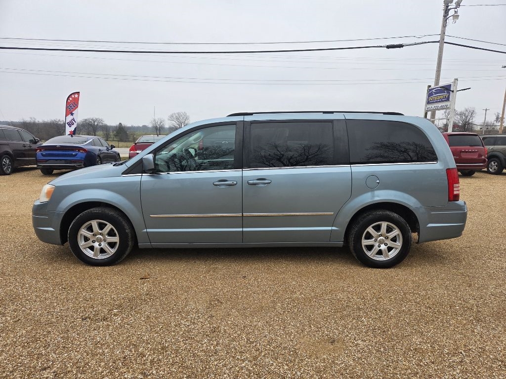 Chrysler Town & Country  2010