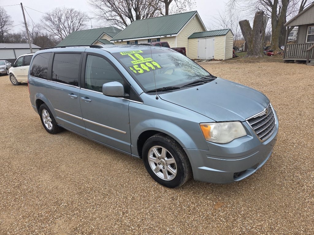 Chrysler Town & Country  2010