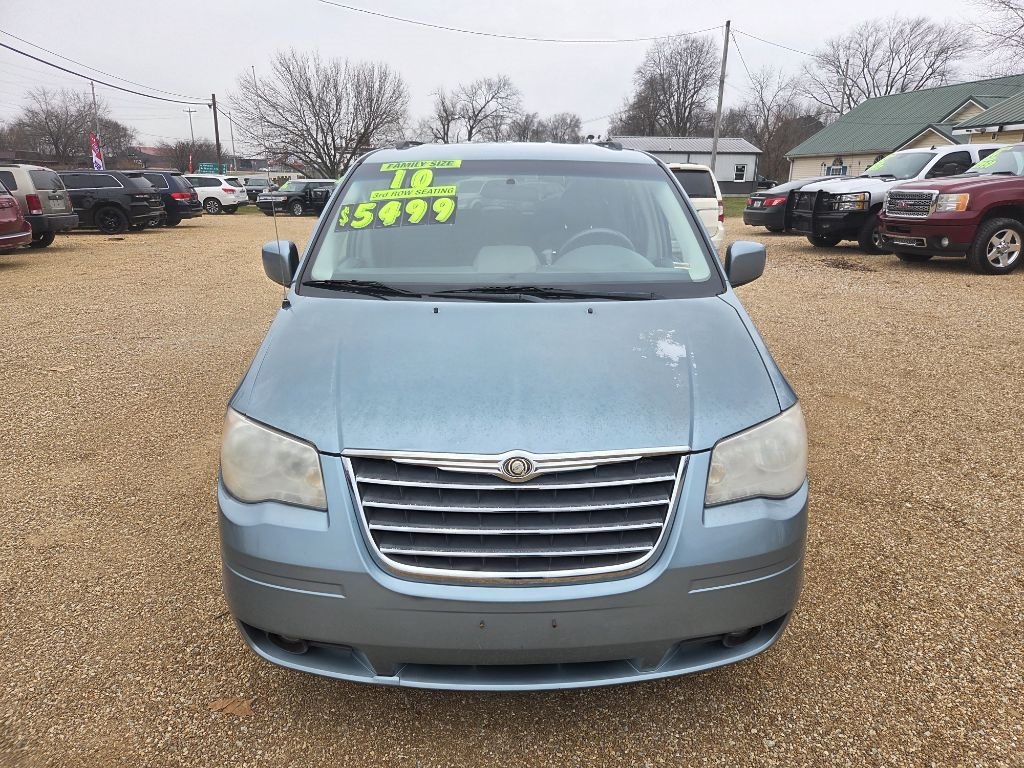 Chrysler Town & Country  2010