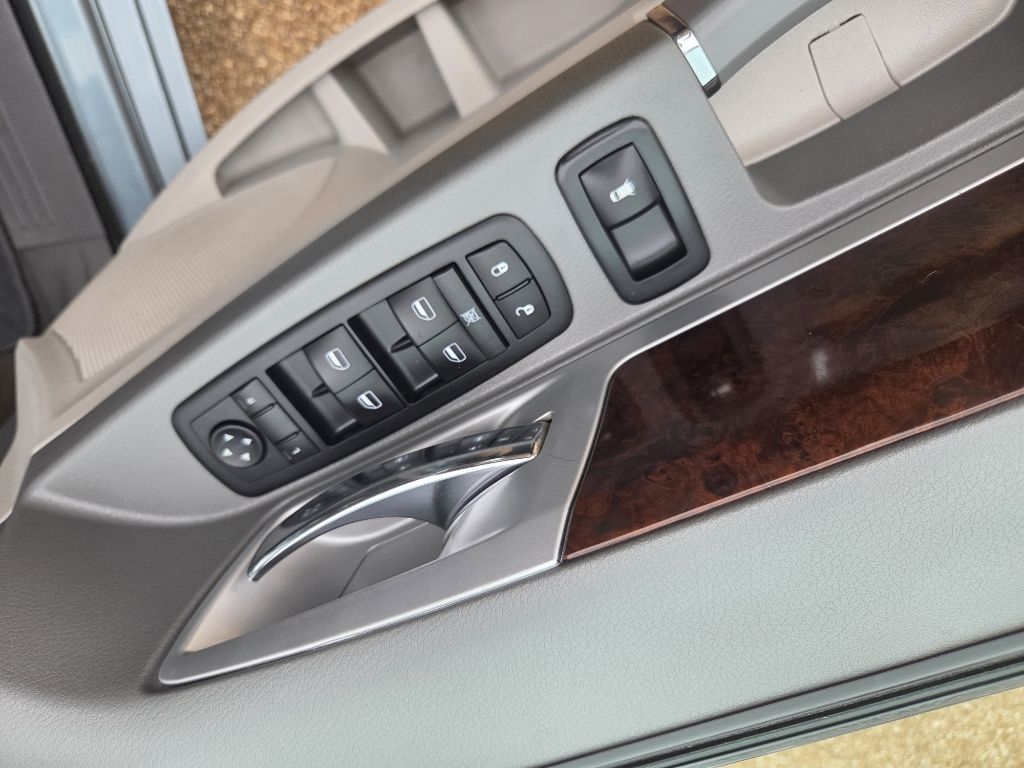 Chrysler Town & Country  2010