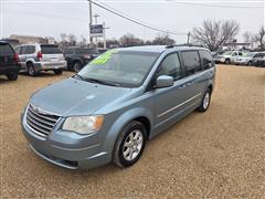 2010 Chrysler Town & Country 